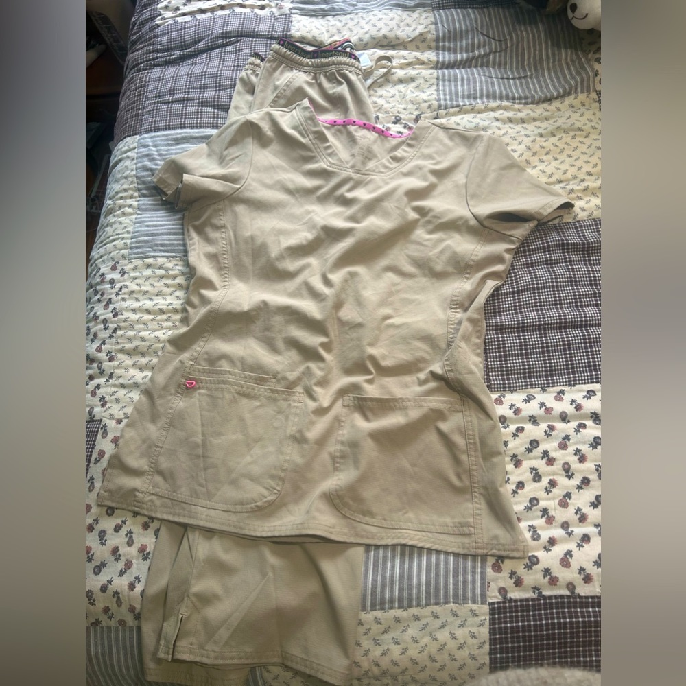 Heartsoul Tan Women Scrubs